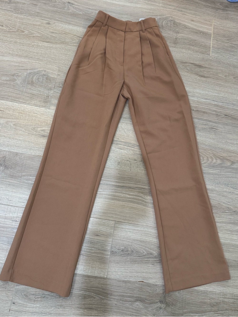 Abercrombie & Fitch women’s  Pleated Straight-Leg Dress Pants